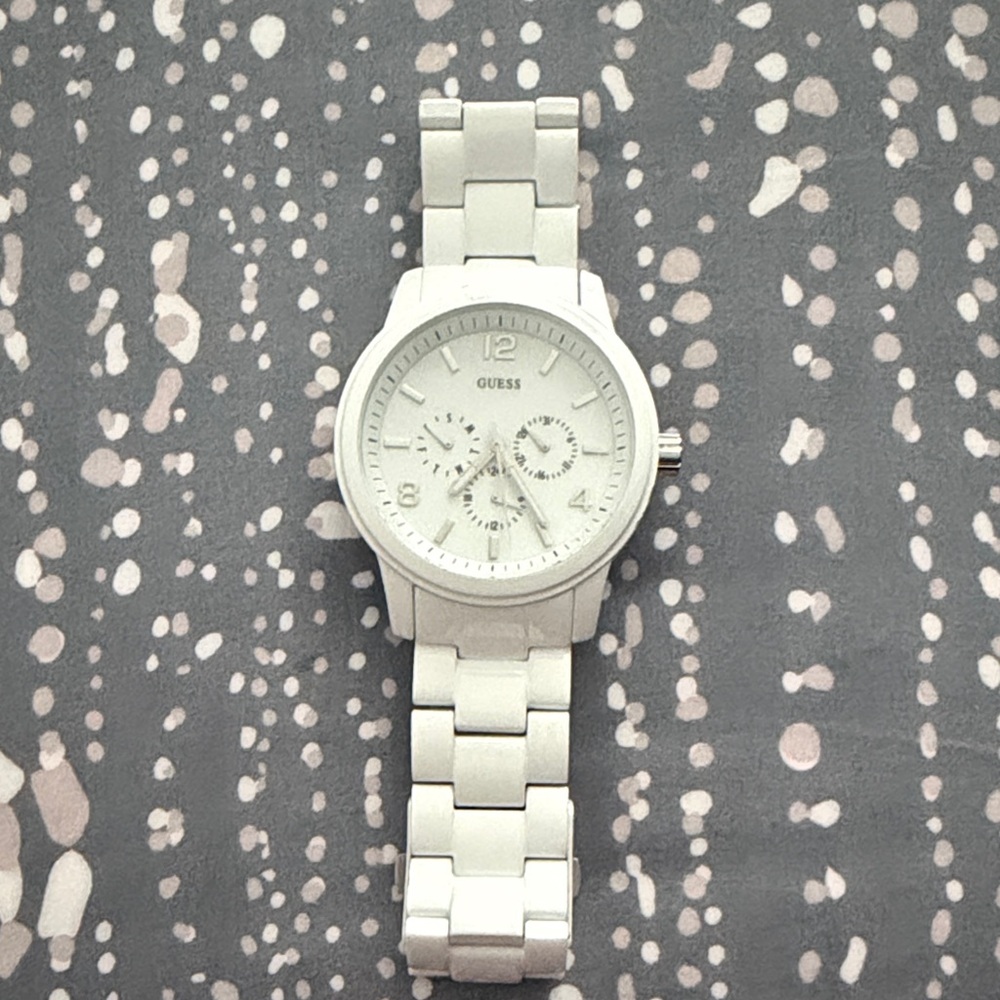 Men’s Guess White Waterpro Watch